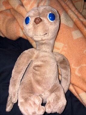 Plush Brown ET Alien Stuffed Animal with Blue Eyes - Kids Toy